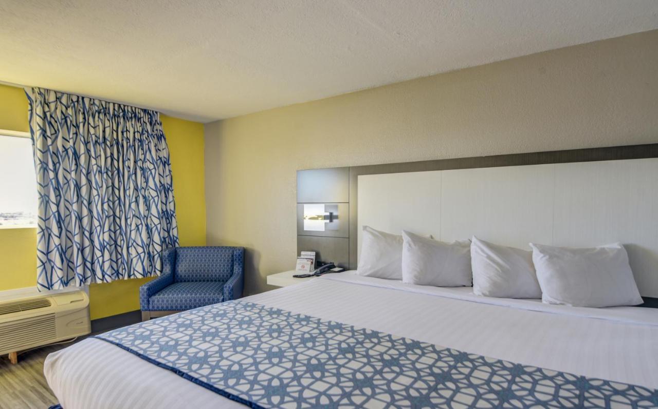 Emerald Coast Inn & Suites フォート・ウォルトン・ビーチ エクステリア 写真